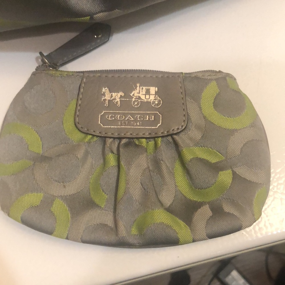 Coach Handbag - Picture 4 of 7